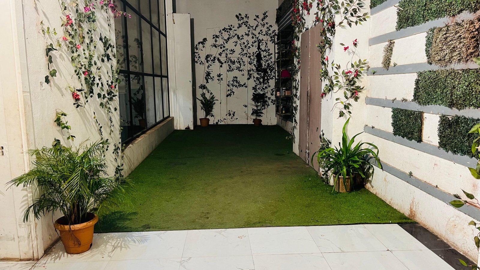 Ground Floor Film Location